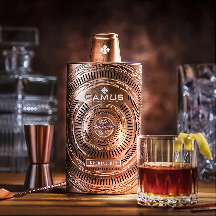 Camus Special Dry Borderies Single Estate 50cl 40° 2 Camus Special Dry Borderies Single Estate 50cl 40° – Image 2